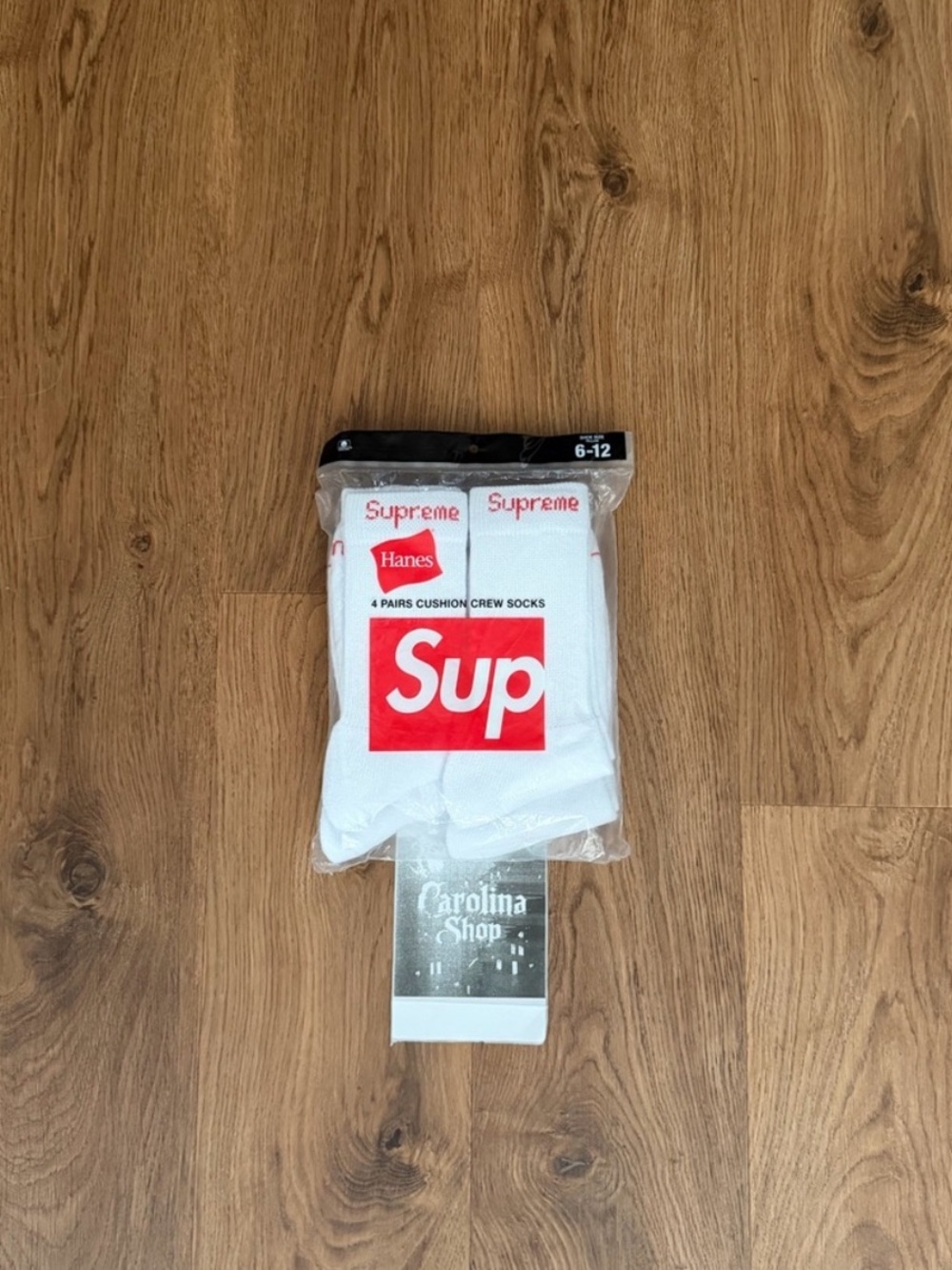 Supreme x Hanes White Cushion Crew Socks (4-Pack) | Brand New Factory Sealed